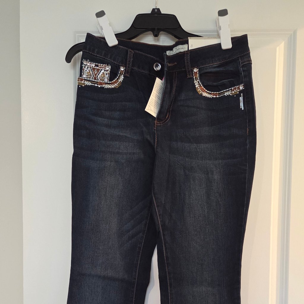 Brand New Est1946 Denim Embellished Pockets High Rise Bootcut Size 8 Brand New Est1946 Denim Embellished Pockets High Rise Bootcut Size 8